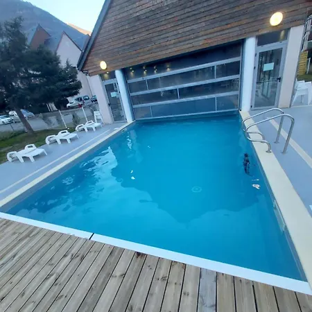 Appartement Duplex Dans Residence Val De Roland Luz-Saint-Sauveur Exterior photo